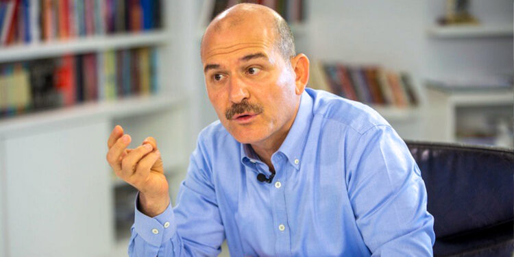 Soylu bu sefer paraşüte sarıldı: 12 saat uçtular