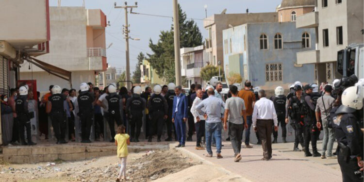 Devlet DEDAŞ’ın korumalığını yapıyor: 4 kişi yaralı