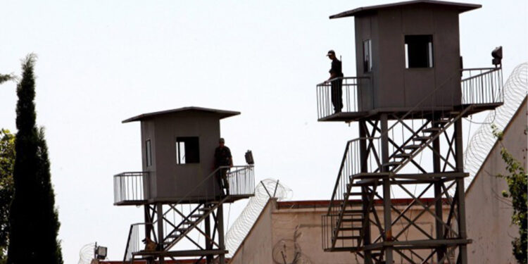 Tutukluların tedavi hakları engelleniyor