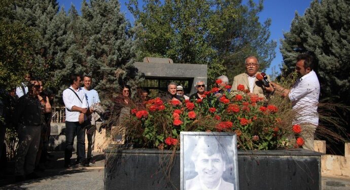 Mehmed Uzun mezarı başında anıldı: Yaşar Kemal’in İnce Memed’i