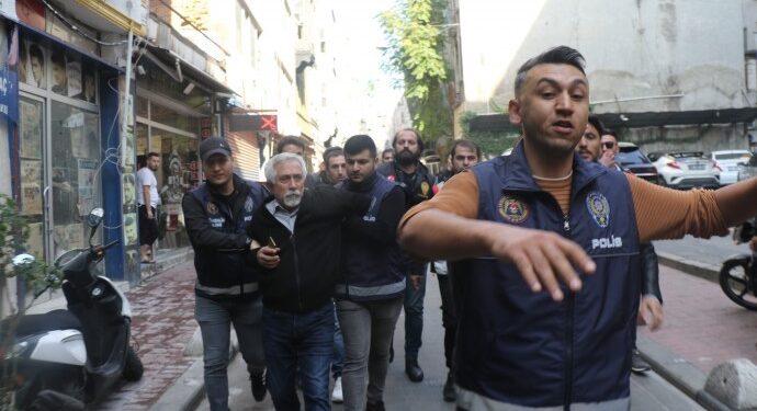 Uluslararası komplo gözaltıları: İstanbul’da avukat görüşüne engel