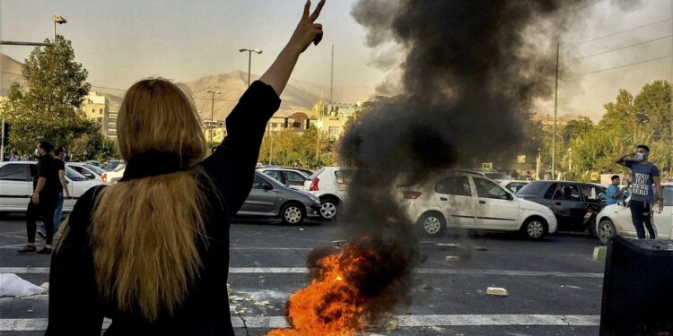 Evin Cezaevi’nden mektup: Bu devrim dayatmacı politikaların bir sonucudur