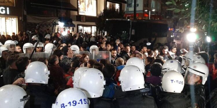 Fincancı ve gazeteciler protestosu: Çok sayıda kişi gözaltına alındı