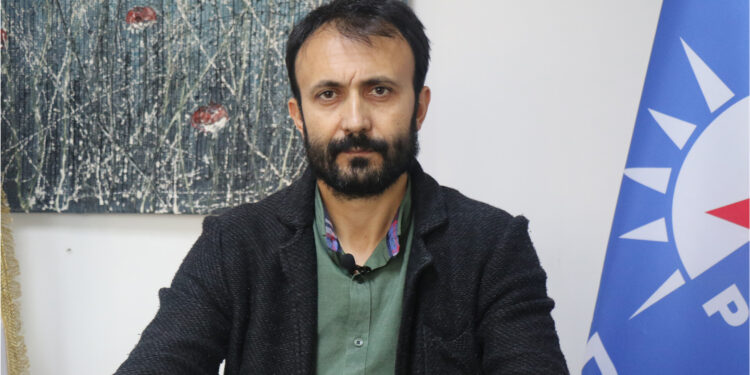 ‘İktidar kimyasal konusunda suç üstü yakalandı’