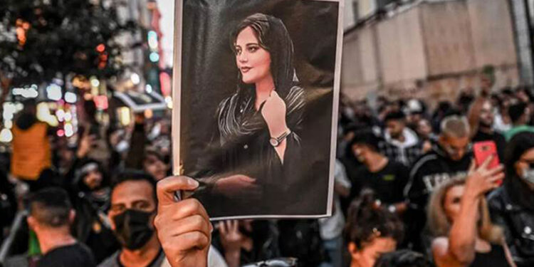 14 Kürt sanatçıdan destek