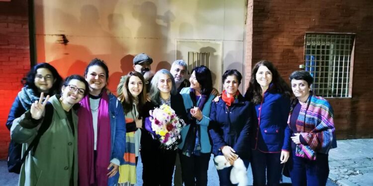 Aysel Tuğluk tahliye edildi