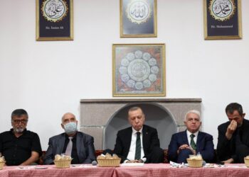 HDP’den Cemevleri düzenlemesine şerh: Kayyum atama yasası