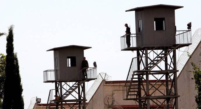 Tutuklular kimyasal kullanımına karşı açlık grevine başladı