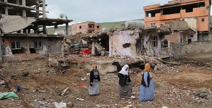 Festivale katılmayın, Cizre bodrumlarını hatırlayın