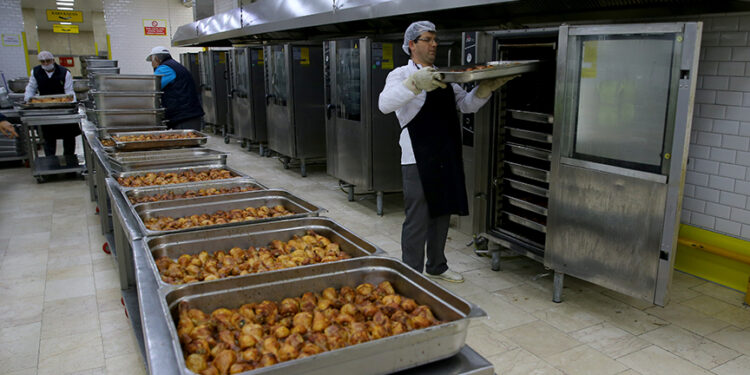 İstanbul Havalimanı’nda 300 işçi zehirlendi