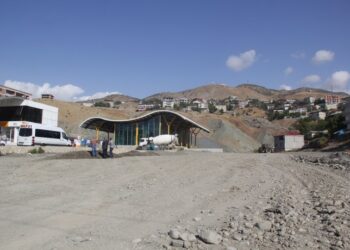 Kayyum 2 milyona yaptığı otogarı yıkıp 22 milyona yaptırıyor