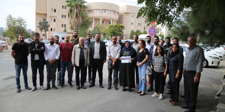 Valilik talimatıyla Adalet Nöbeti engellenmeye çalışıldı