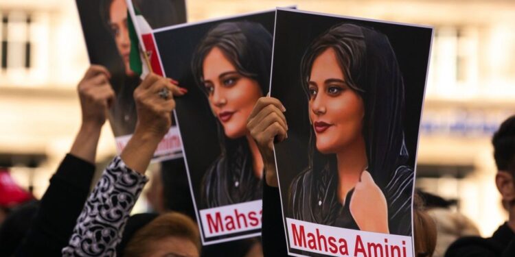 Leyla Güven yazdı: Jîna itaat etmedi Arîn gibi, Sakine gibi…