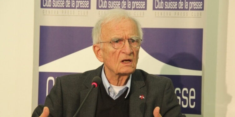 Norman Paech: Kürtler insanlığı kurtardı ama yalnız bırakılıyor