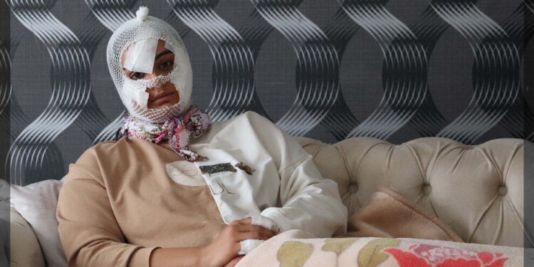 Fail erkek kadının bilgilerini ‘polis abisinden’ alıyor