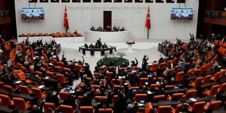 Milletvekilleri hakkında fezleke: 63 fezlekeden 53’ü HDP’lilerin