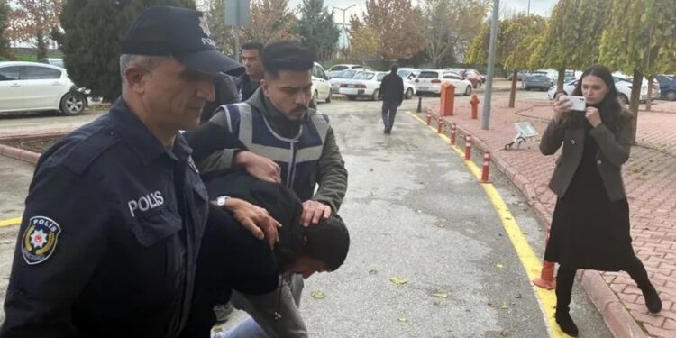 Köpeği işkence ile katleden faillere tutuklama