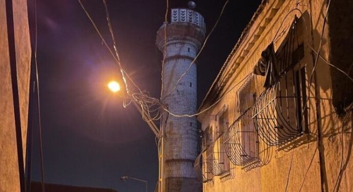 İzmir’de deprem: 3 kişi yaralandı