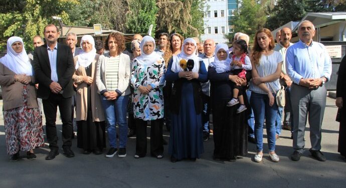 Amed’de adalet talebine valilik engeli