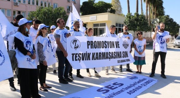 SES Adana’da ‘Ek Ödeme Yönetmeliği’ni protesto etti