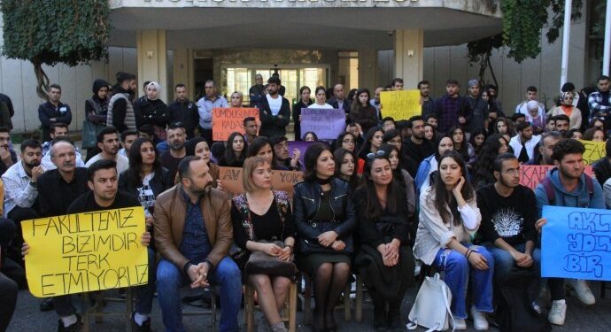 Dicle Üniversitesi öğrencileri dayanışma bekliyor