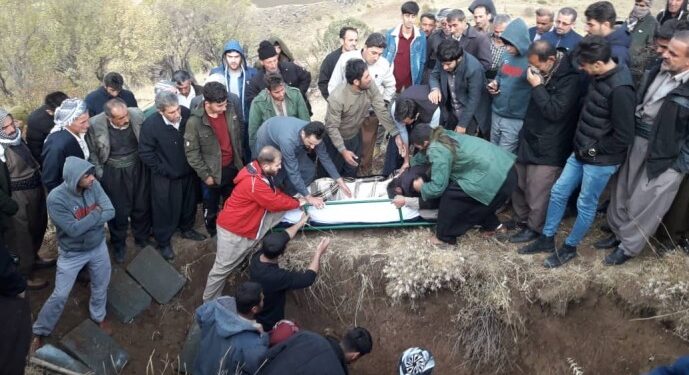 İran rejimi bir çocuğu katletti