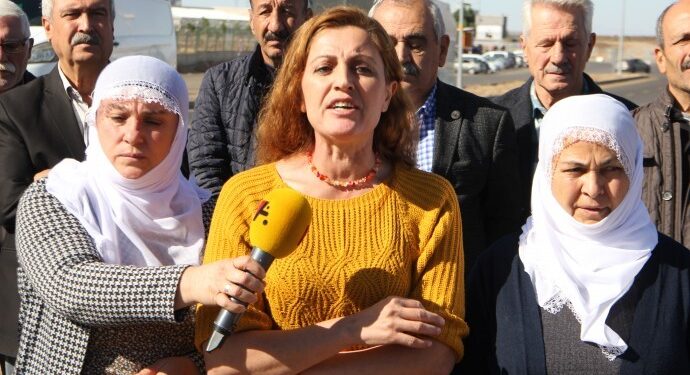 Tutuklu yakınlarından siyasi partilere tepki