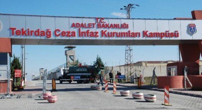 74 yaşındaki hasta tutuklu ne tahliye ediliyor ne iddianamesi hazırlanıyor