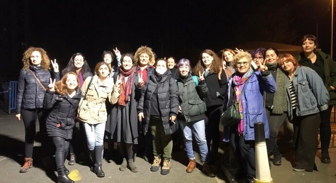 Gözaltına alınan 200’e yakın kadın serbest bırakıldı