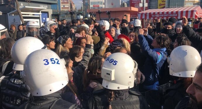 Kadıköy’de gözaltına alınan 116 kadın serbest bırakıldı