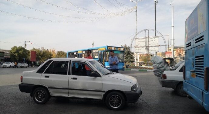 Xoy ve Urmiye: Gözaltına alınanlar Urmiye’ye götürülüyor