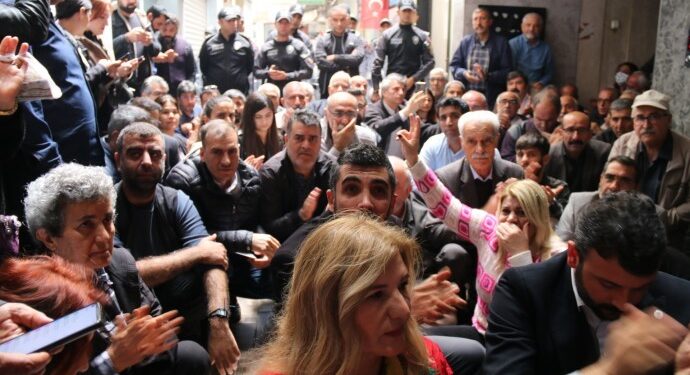 Saldırılar birçok kentte protesto edildi