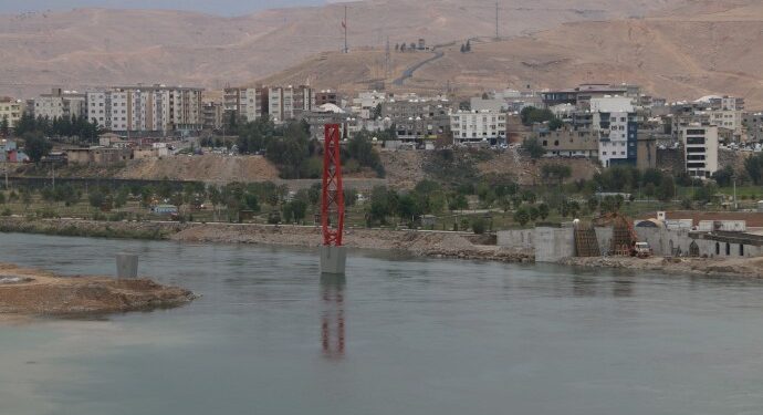 Kayyum belediyenin kasasını boşalttı, borçlar ödenemiyor