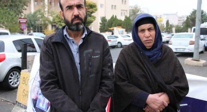 Ferit Şenyaşar: Kardeşim çıkmadan buradan gitmeyiz