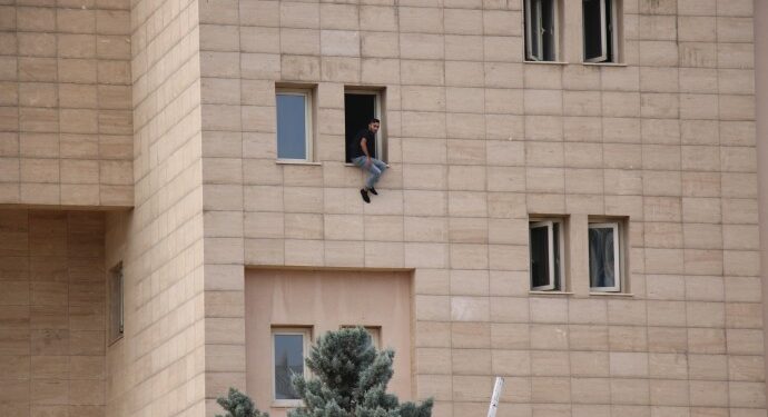 Urfa Adliyesi’nde intihar girişimi