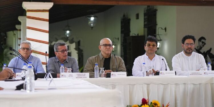 Kolombiya, ELN ile tekrar barış masasına oturuyor