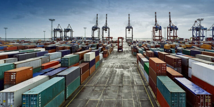 Dış ticaret açığı yüzde 430 arttı