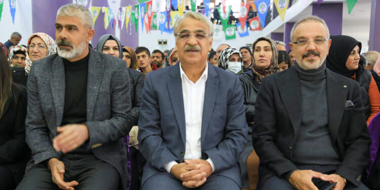 Sancar: Bu sömürü düzenini değiştirecek güç biziz