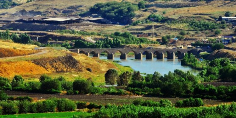 Hevsel Bahçeleri ve Dicle Nehri ranta kurban ediliyor