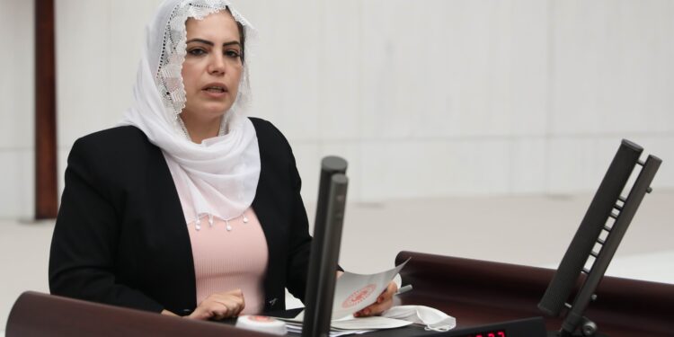 Tosun, Soylu’nun açıklamalarını hatırlatarak uyuşturucu önergesi verdi