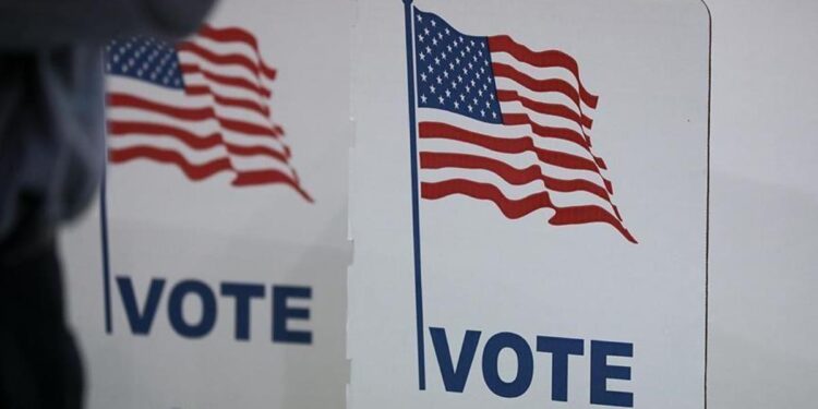 Temsilciler Meclisi’nde Cumhuriyetçiler, Senato’da Demokratlar önde