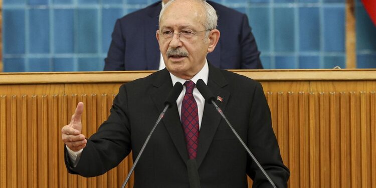 Kılıçdaroğlu: CHP adaya değil güç birliğine oy isteyecek