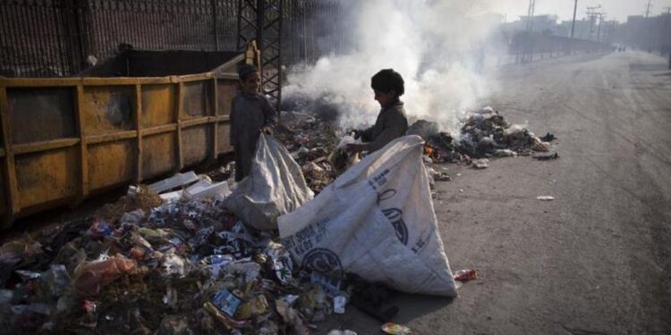 Türkiye çocuk yoksulluğunda ikinci sırada