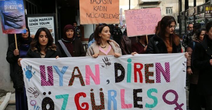 Kadınlardan açıklama: Yasakları kabul etmiyoruz, alanda olacağız
