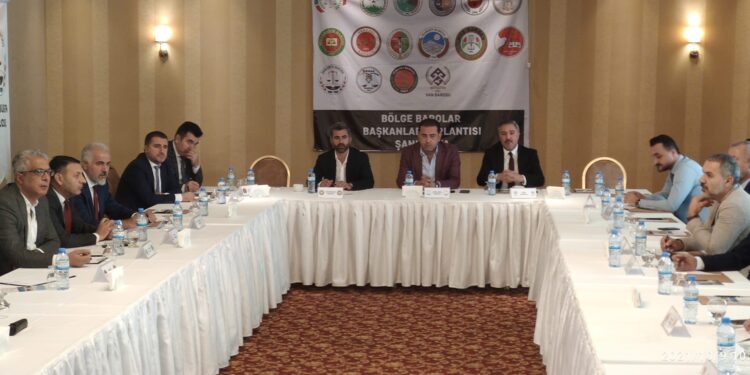 12 barodan hava saldırılarına karşı ortak açıklama