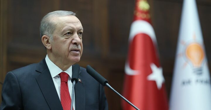 Referandumdan geri adım sinyali: Hak ve özgürlüklerin halk oylamasına götürülmesini doğru bulmuyoruz