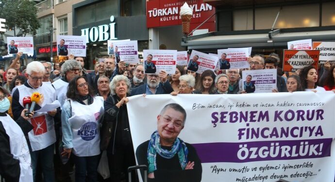 İzmir’de Fincancı protestosu: Derhal serbest bırakılsın