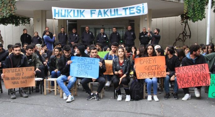 DÜ Hukuk Fakültesi öğrencileri: Burası Diyarbakır direneceğiz