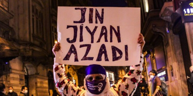 ’25 Kasım’da jin jiyan azadî sloganı ile Taksim’deyiz’