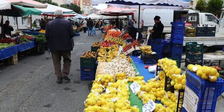 Açlık sınırı 8 bin TL’ yi buldu